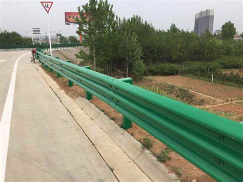 宁波波形护护栏怎么分类？