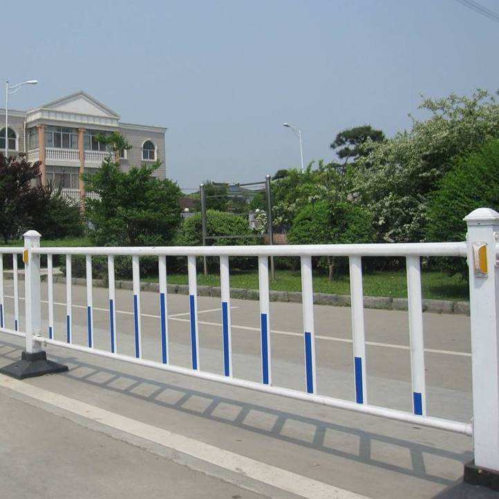1-200416102055633 市政护栏