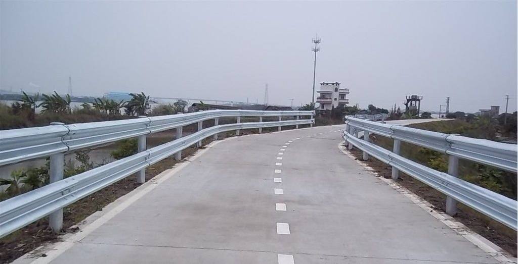 1-20041G0351M30 公路波形护栏